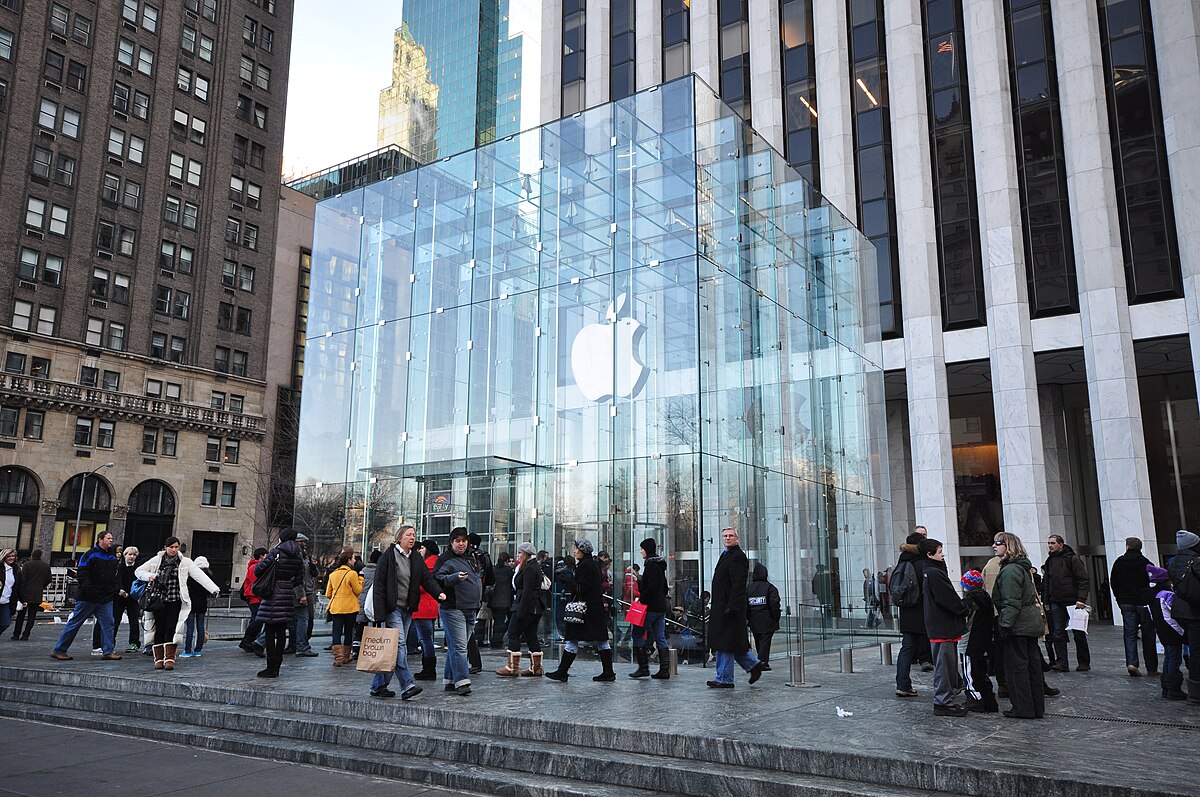 Exterior of an Apple Store